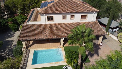 Detached House in Crevillent, Alicante