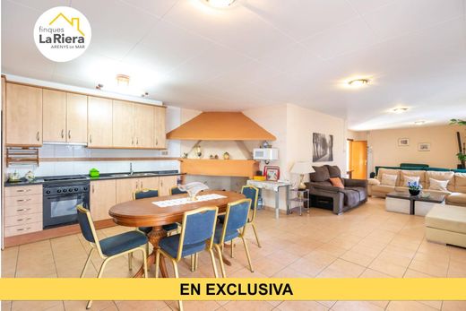 Wohnkomplexe in Arenys de Munt, Provinz Barcelona