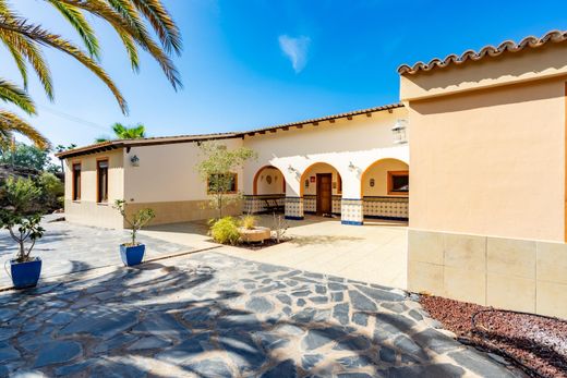 Villa in Guía de Isora, Province of Santa Cruz de Tenerife