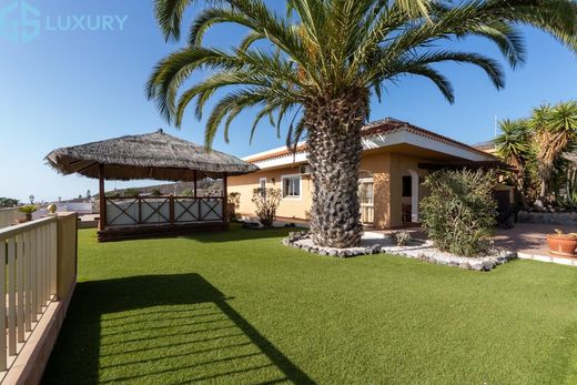 Villa in Adeje, Province of Santa Cruz de Tenerife