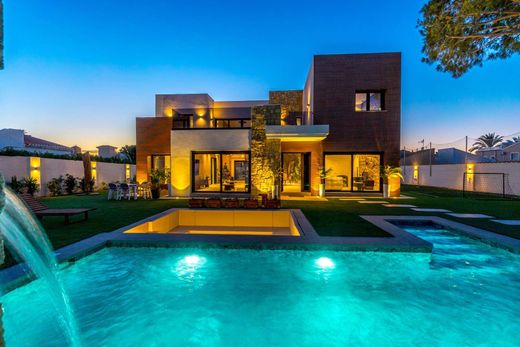 Villa in Torrevieja, Alicante