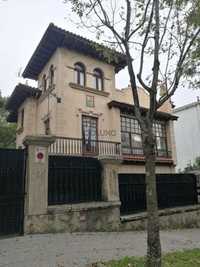 Detached House in Santander, Province of Cantabria