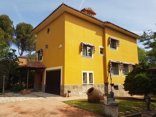 Detached House in Villalbilla, Province of Madrid