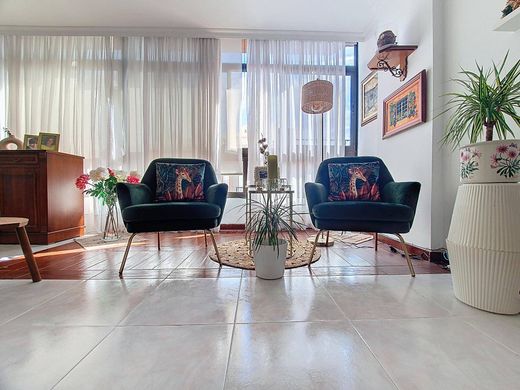 Apartment / Etagenwohnung in Las Palmas de Gran Canaria, Provinz Las Palmas