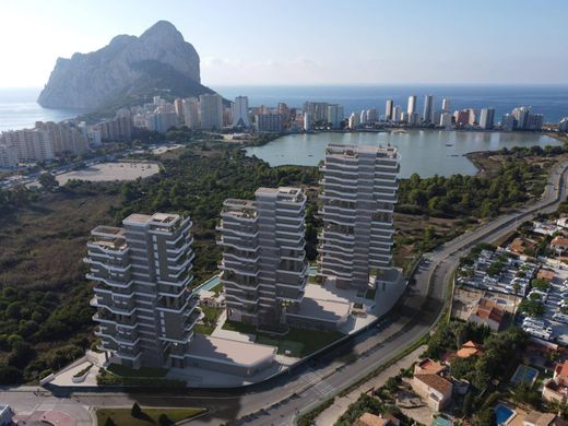 Apartment / Etagenwohnung in Calp, Alicante