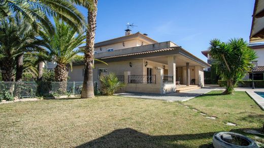 Detached House in Elda, Alicante