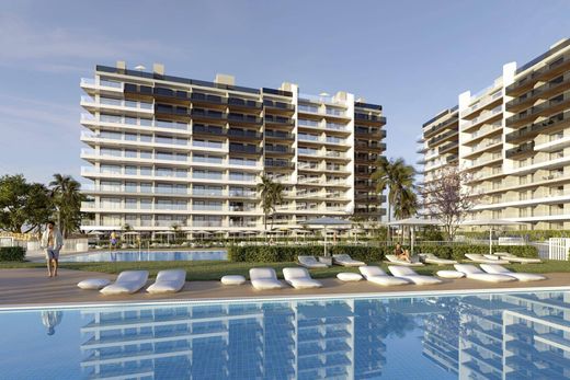 Apartment / Etagenwohnung in Cabo Roig, Alicante