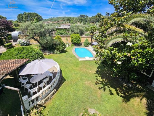 Einfamilienhaus in Mombeltrán, Provincia de Ávila
