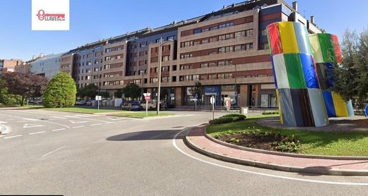Apartment / Etagenwohnung in Burgos, Kastilien und León