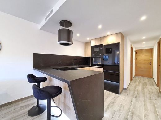 Apartment / Etagenwohnung in Estepona, Málaga