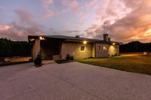 独立式房屋  Friol, Provincia de Lugo