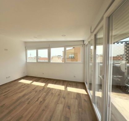 Apartment / Etagenwohnung in Madrid, Provinz Madrid