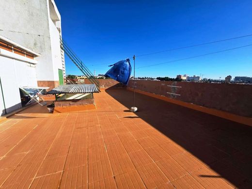 Edificio en Bormujos, Provincia de Sevilla