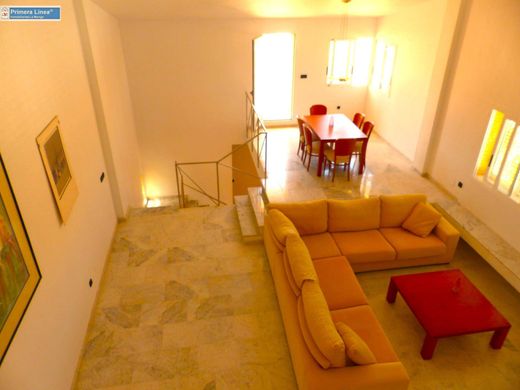 Dom jednorodzinny w La Manga del Mar Menor, Murcia