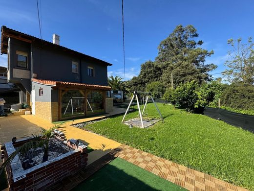 Detached House in Abanto Zierbena, Basque Country