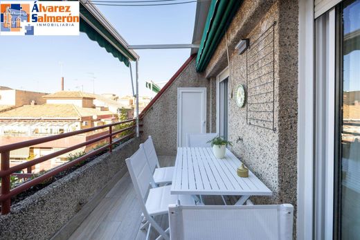 Apartment / Etagenwohnung in Granada, Andalusien