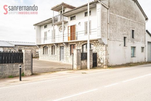 Maison de luxe à Santa Cruz de Bezana, Province de Cantabrie