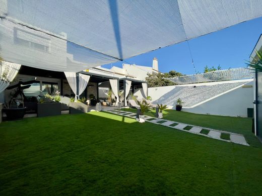 Πολυτελή κατοικία σε Chiclana de la Frontera, Provincia de Cádiz