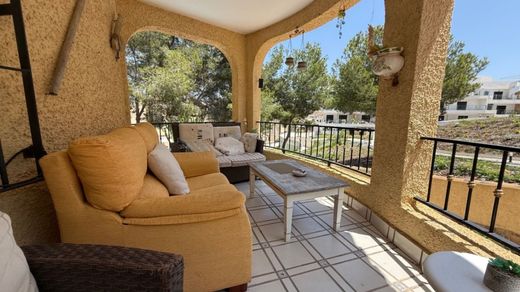 Villa in Playas de Orihuela, Alicante