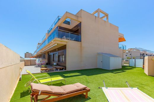 Apartment in Pilar de la Horadada, Alicante