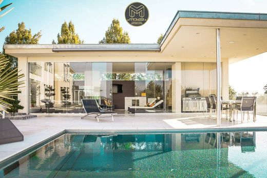 Villa in Estepona, Malaga