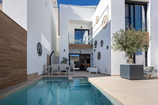 Luxury home in Benijofar, Alicante