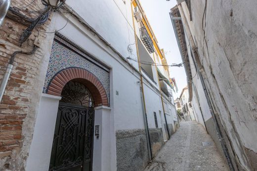 Wohnkomplexe in Granada, Andalusien