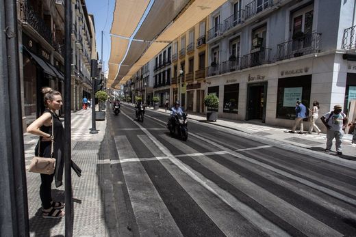 Wohnkomplexe in Granada, Andalusien