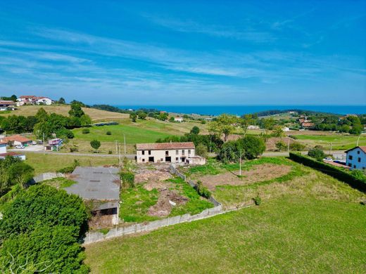 地皮  San Vicente de la Barquera, Provincia de Cantabria