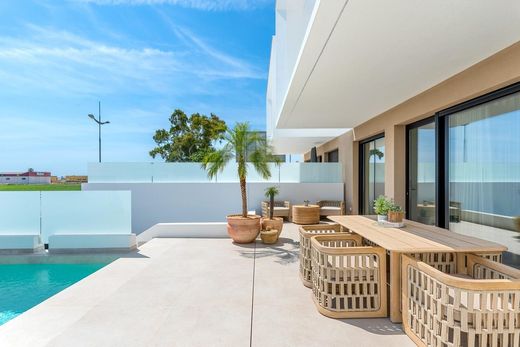 Luxury home in Dolores, Alicante