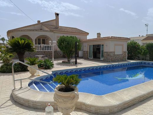 Βίλα σε La Marina, Provincia de Alicante