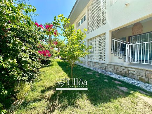 Detached House in San Juan de Alicante, Alicante