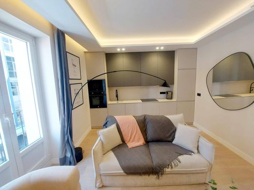 Apartment / Etagenwohnung in Madrid, Provinz Madrid