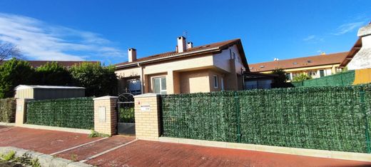 Einfamilienhaus in Torrelavega, Provinz Cantabria