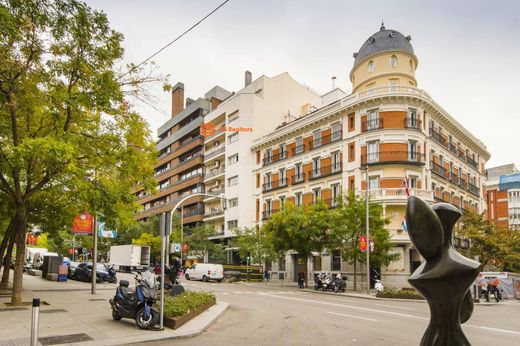 Apartment / Etagenwohnung in Madrid, Provinz Madrid