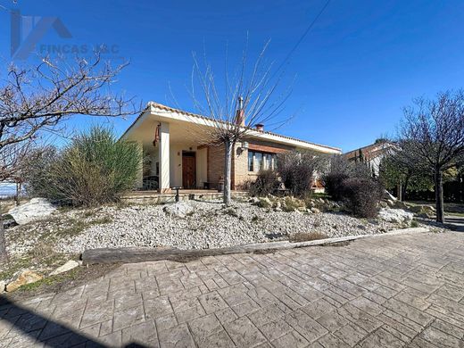 Detached House in La Muela, Province of Saragossa