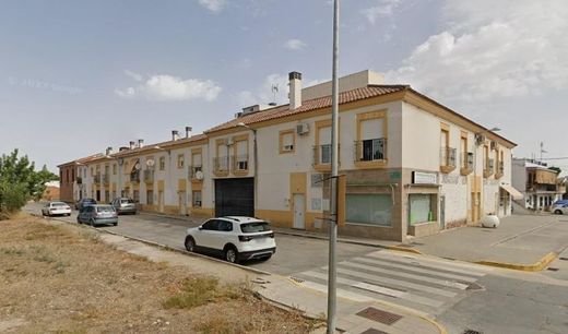 Vrijstaand huis in La Carlota, Province of Córdoba