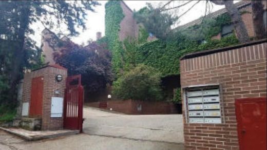 ‏בית חד-משפחתי ב  Galapagar, Provincia de Madrid