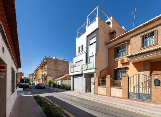 Luxury home in Armilla, Granada