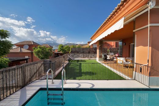 Twee-onder-een-kapwoning in Marbella, Provincia de Málaga