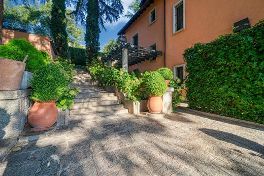 Detached House in San Lorenzo de El Escorial, Province of Madrid