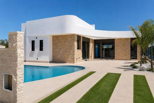 Luxury home in Los Montesinos, Alicante