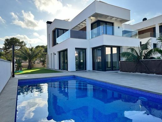 Villa in Finestrat, Alicante