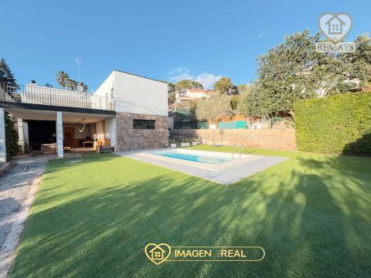 Detached House in Pallejà, Province of Barcelona