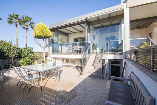 Luxury home in Arenales del Sol, Alicante