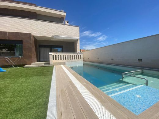 Einfamilienhaus in Antequera, Málaga