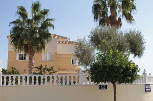 Detached House in Torrevieja, Alicante