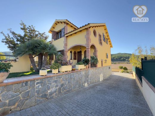 Detached House in Albinyana, Province of Tarragona