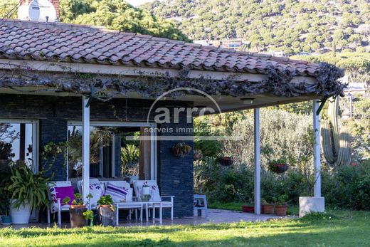 Luxury home in Cabrils, Province of Barcelona