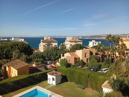 Apartment / Etagenwohnung in Estepona, Málaga